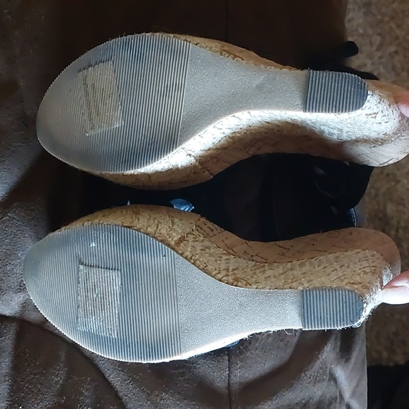 Platform Open Toe Heels - Picture 7 of 9